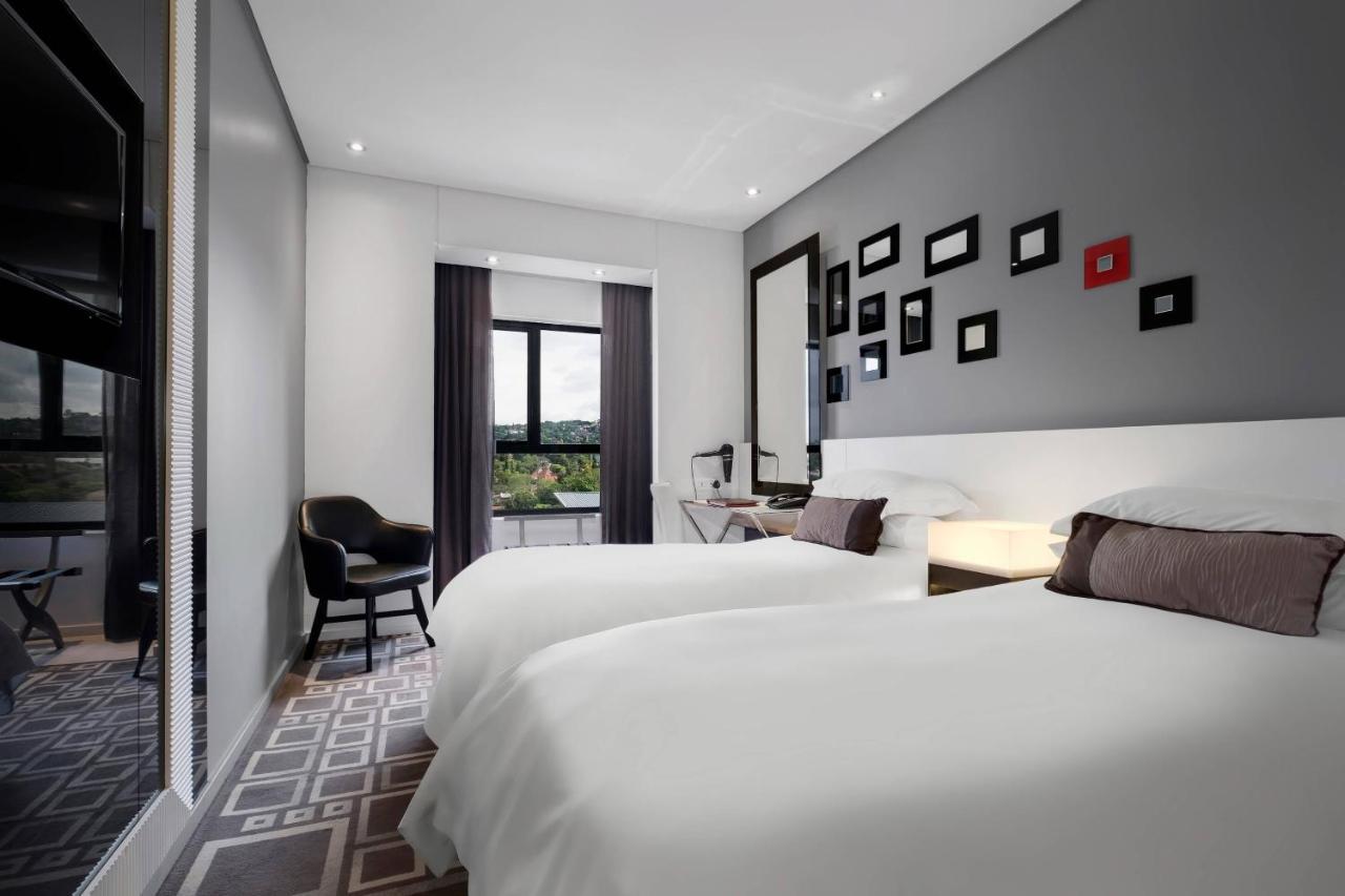 Protea Hotel Fire & Ice! By Marriott Pretoria Menlyn Zewnętrze zdjęcie