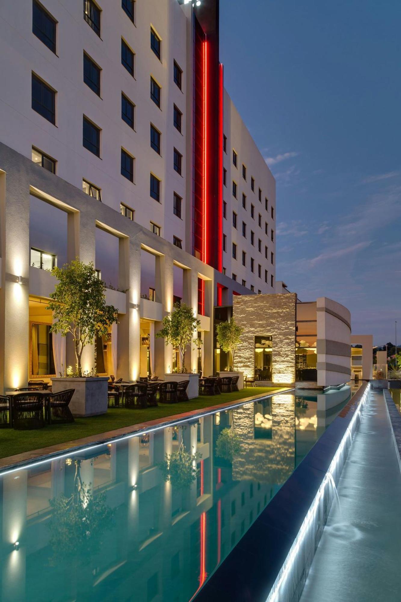 Protea Hotel Fire & Ice! By Marriott Pretoria Menlyn Zewnętrze zdjęcie