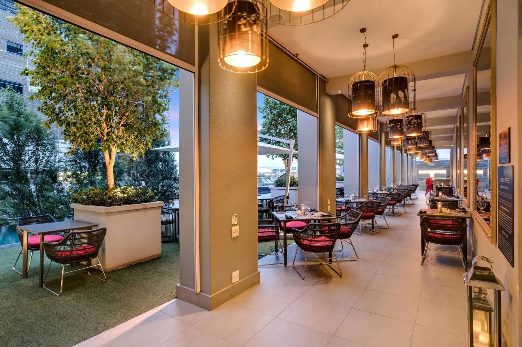 Protea Hotel Fire & Ice! By Marriott Pretoria Menlyn Zewnętrze zdjęcie